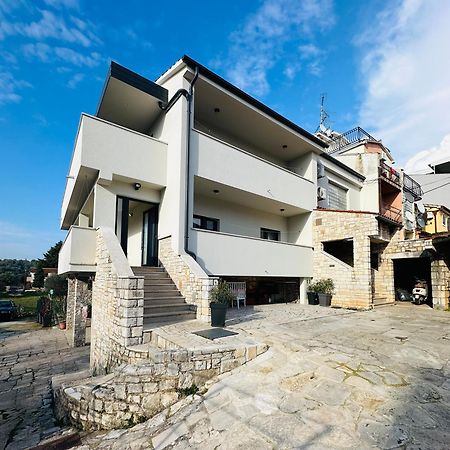 Apartman Zagi Ровинь Экстерьер фото